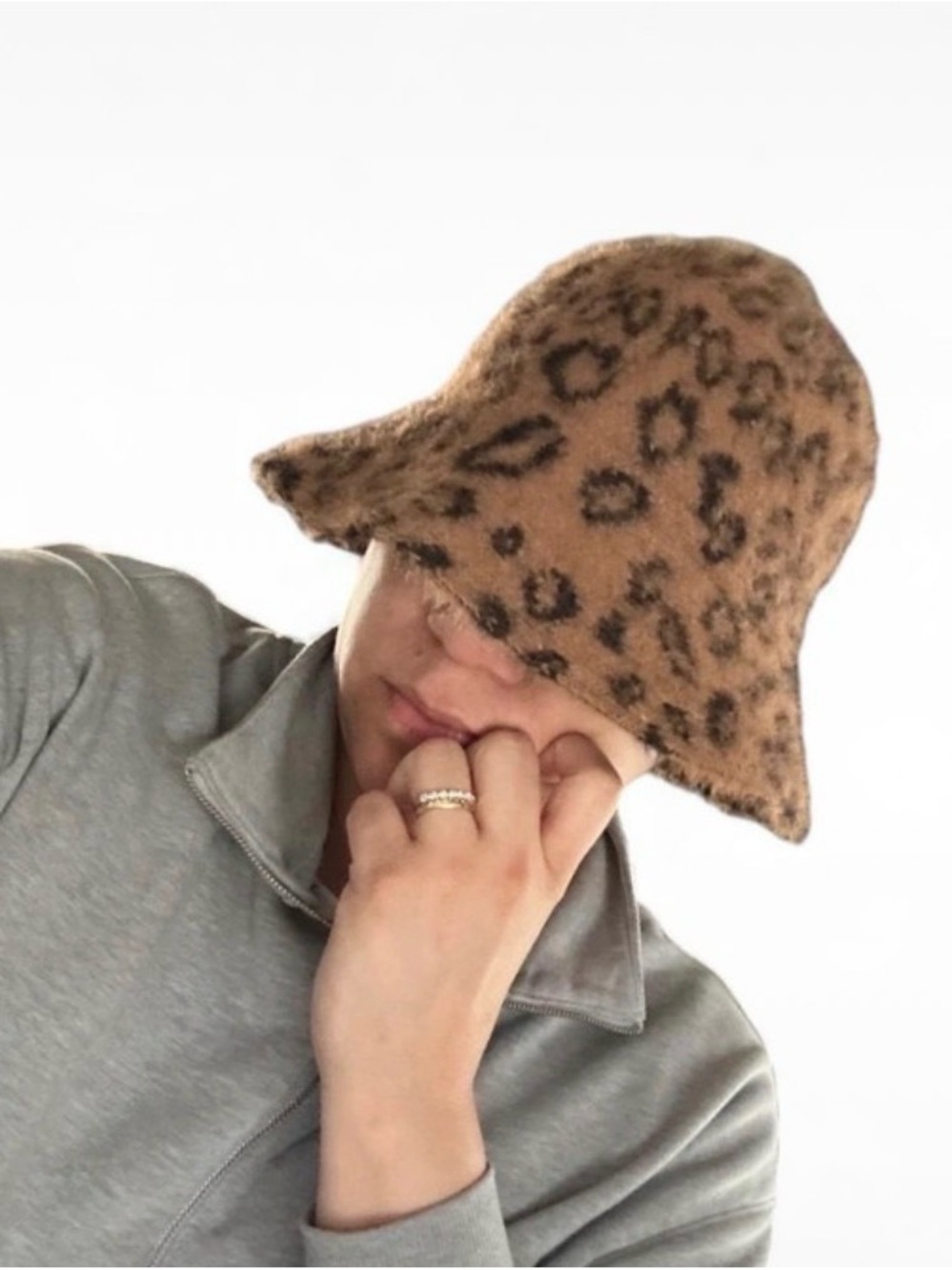 Leopard Print Fuzzy Bucket Hat - Brown & Black - Picture 2 of 3